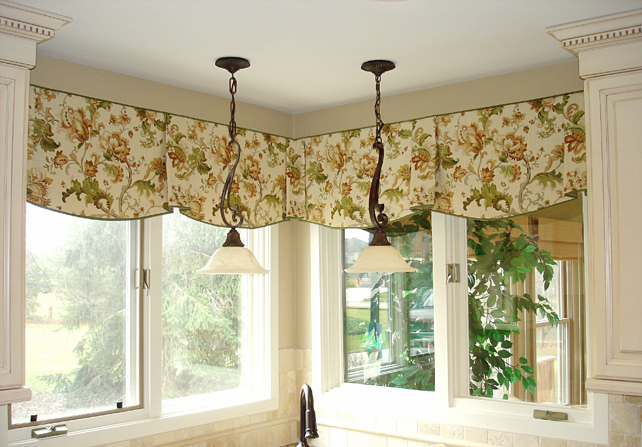 Kitchen Window Valances Ideas