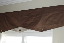 button valance