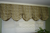 tailored balloon valance