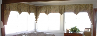 flat valance with jabots