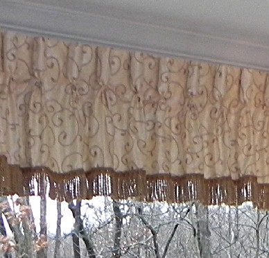 goblet pleated valance