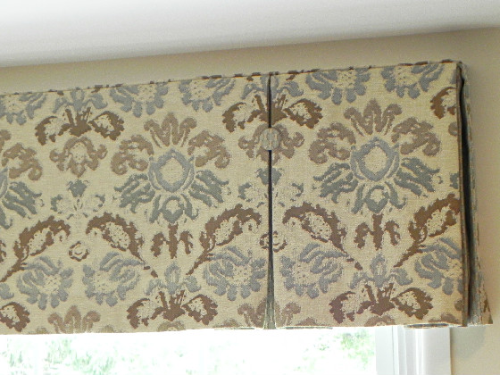 box pleated valance