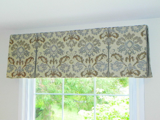 box pleated valance