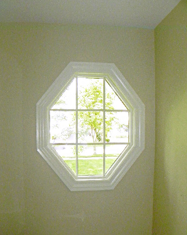 octagon window