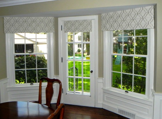 PPleated valance in bay window with door