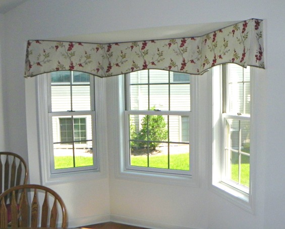 tripple pleated valance