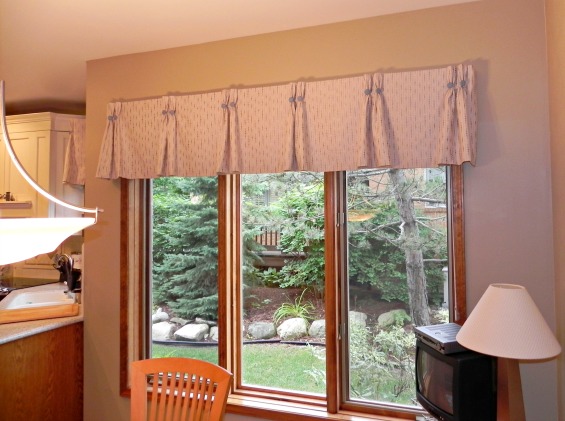 double pinch pleated valance